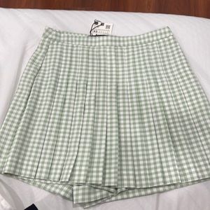 gland to give it way